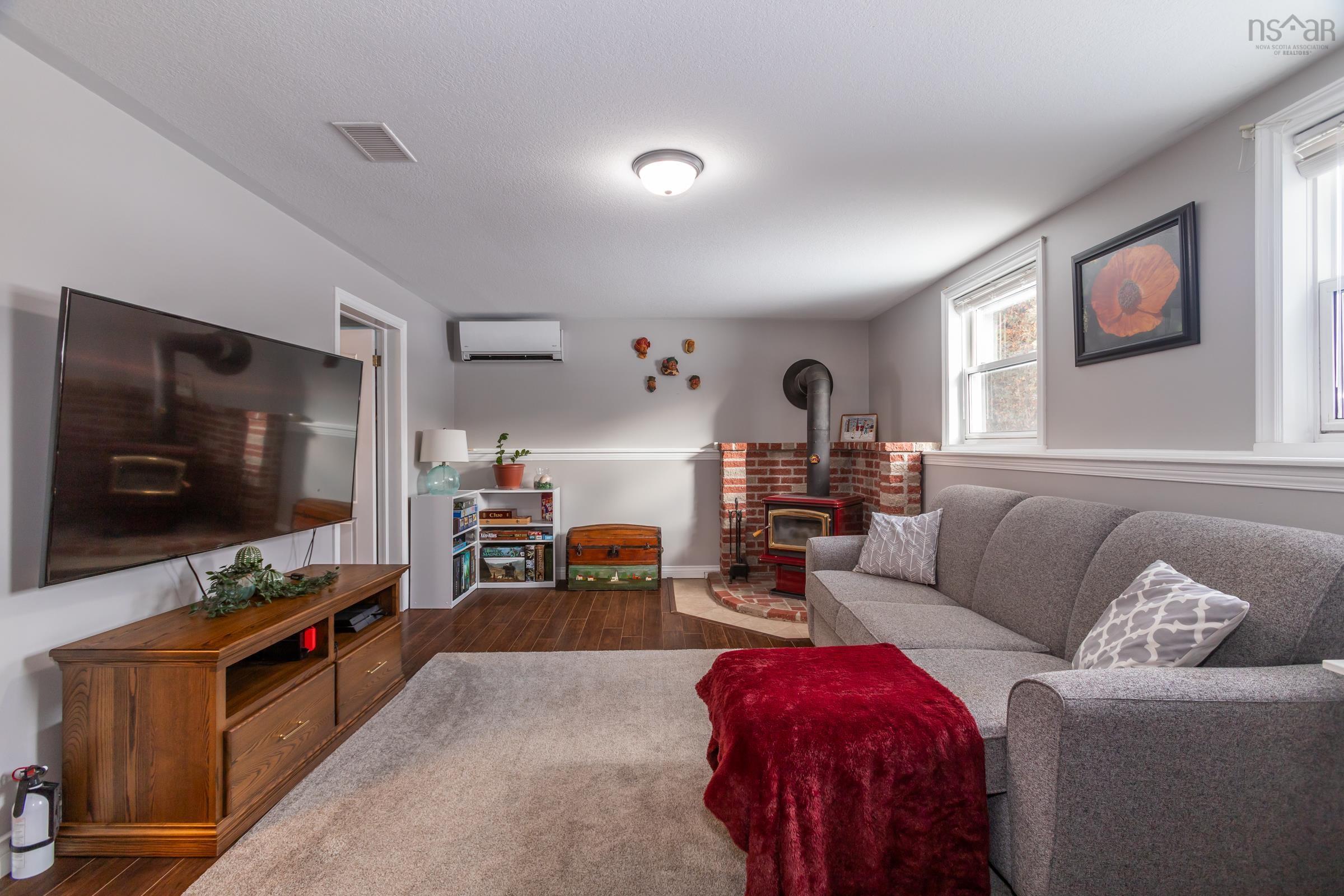 $399,000.00: 533 Mcclair Avenue, Greenwood