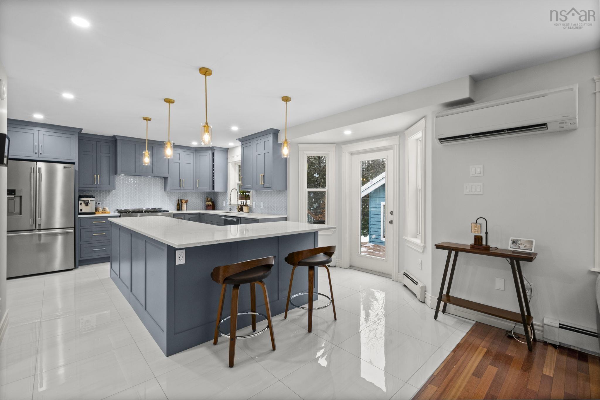 $799,900.00: 150 Daisywood Drive, Hammonds Plains