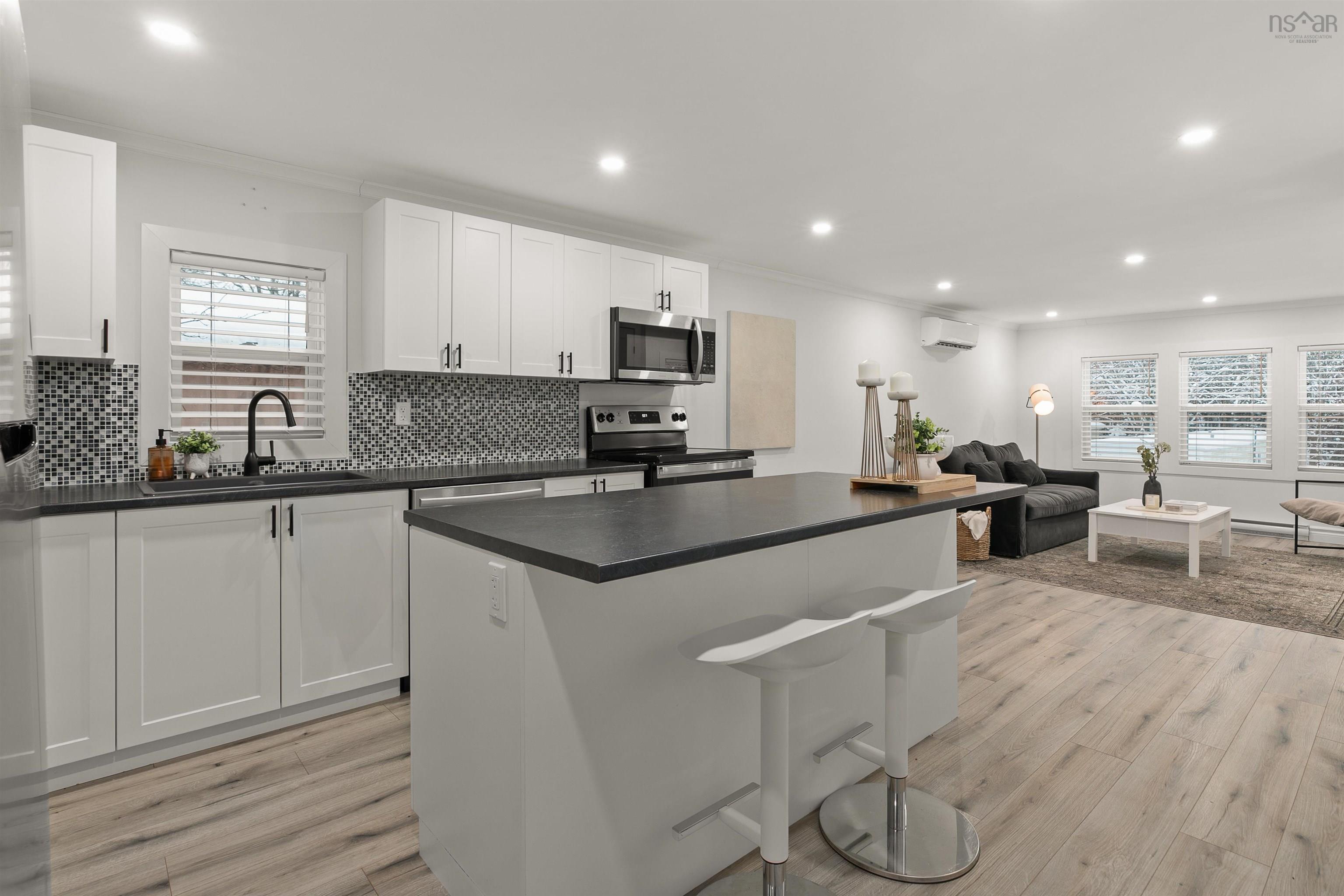 $274,900.00: 18 Commodore Avenue, Middle Sackville