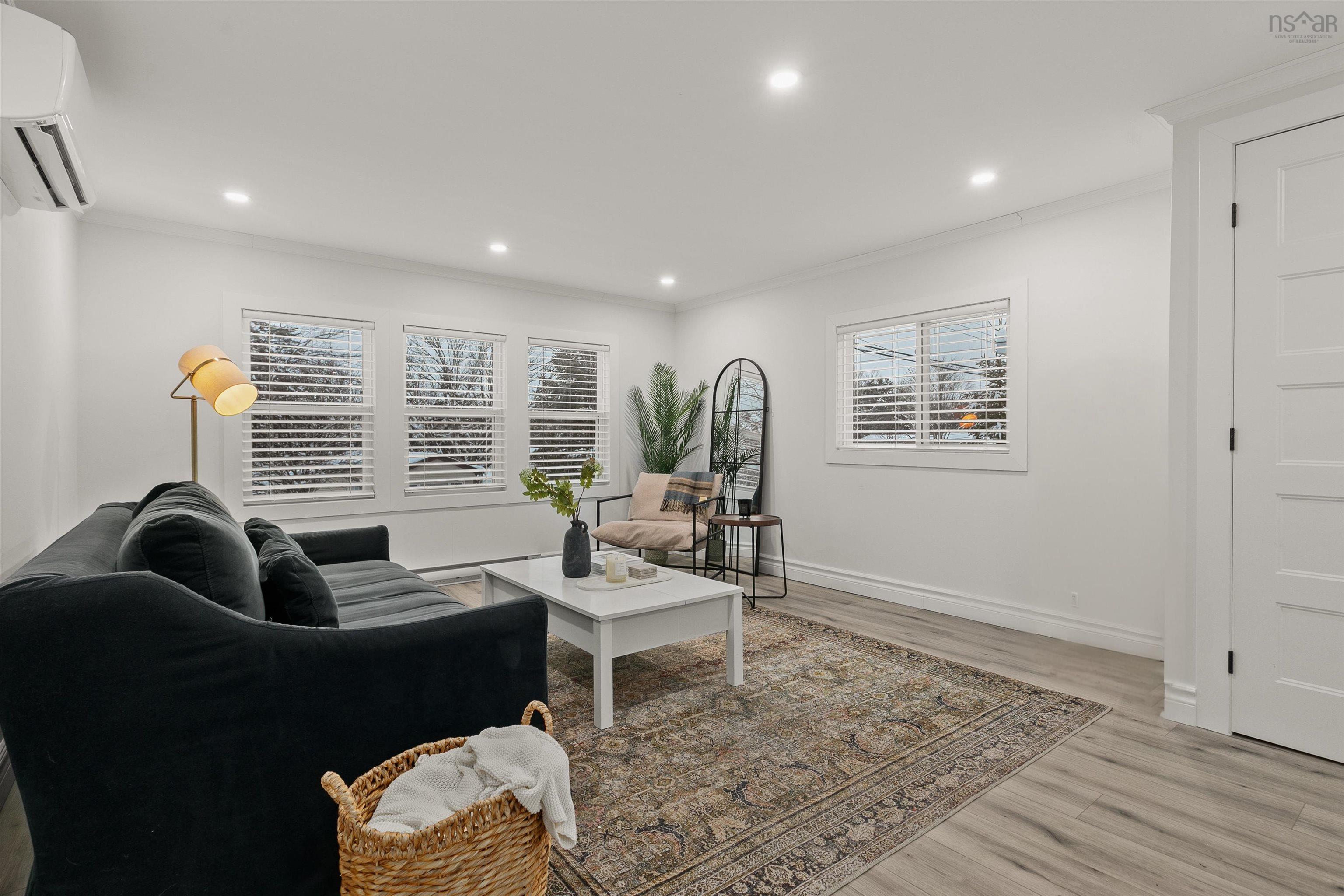 $274,900.00: 18 Commodore Avenue, Middle Sackville