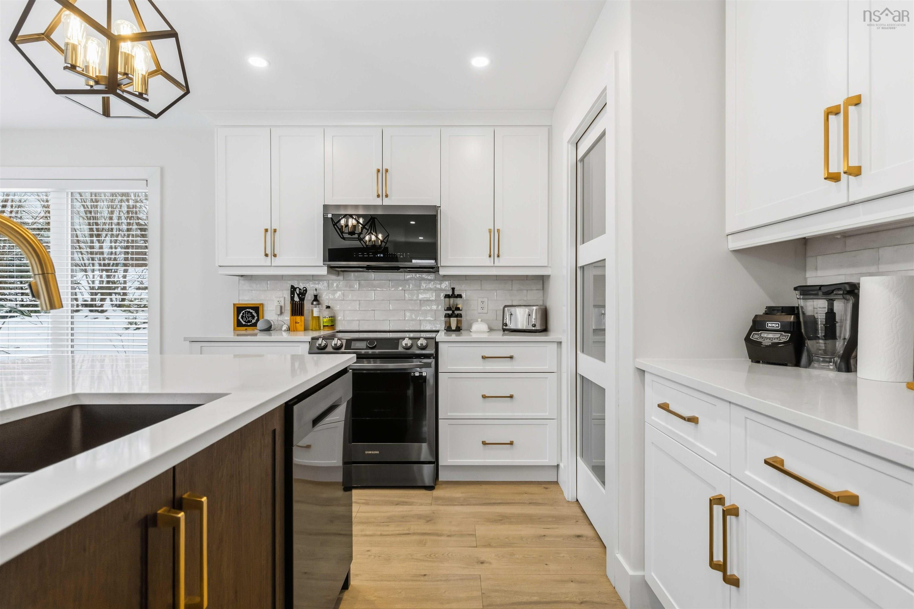 $829,900.00: 206 Perrin Drive, Fall River