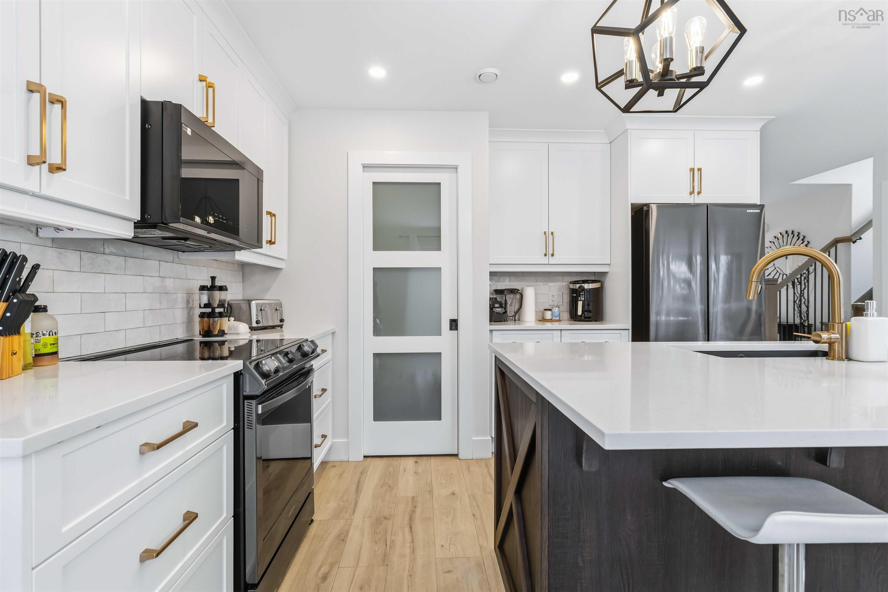 $829,900.00: 206 Perrin Drive, Fall River