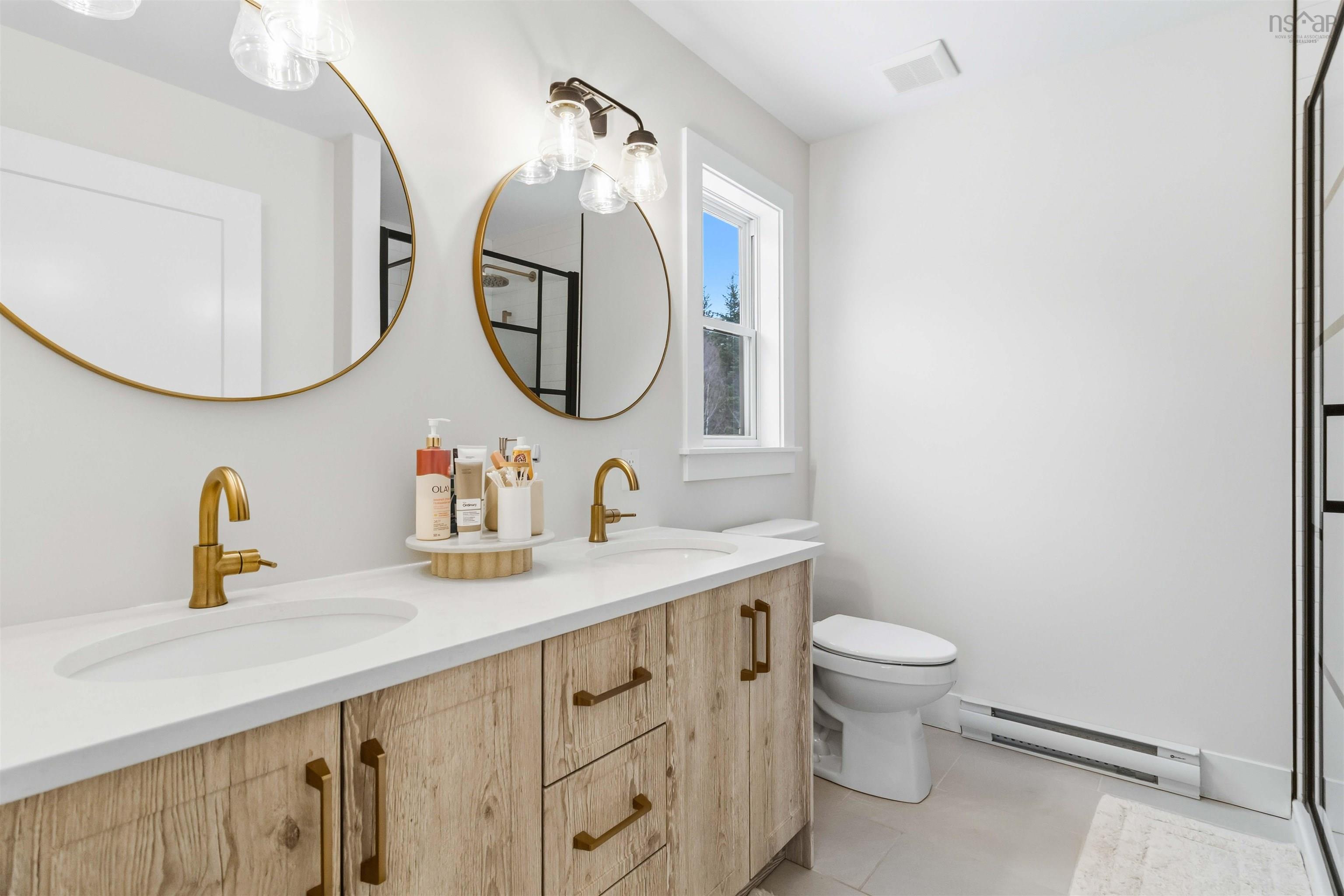 $829,900.00: 206 Perrin Drive, Fall River