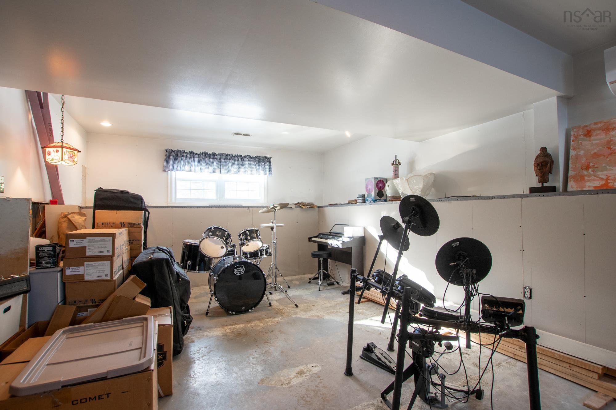 76 James Roy Drive, Porters Lake, NS (MLS 202601525)