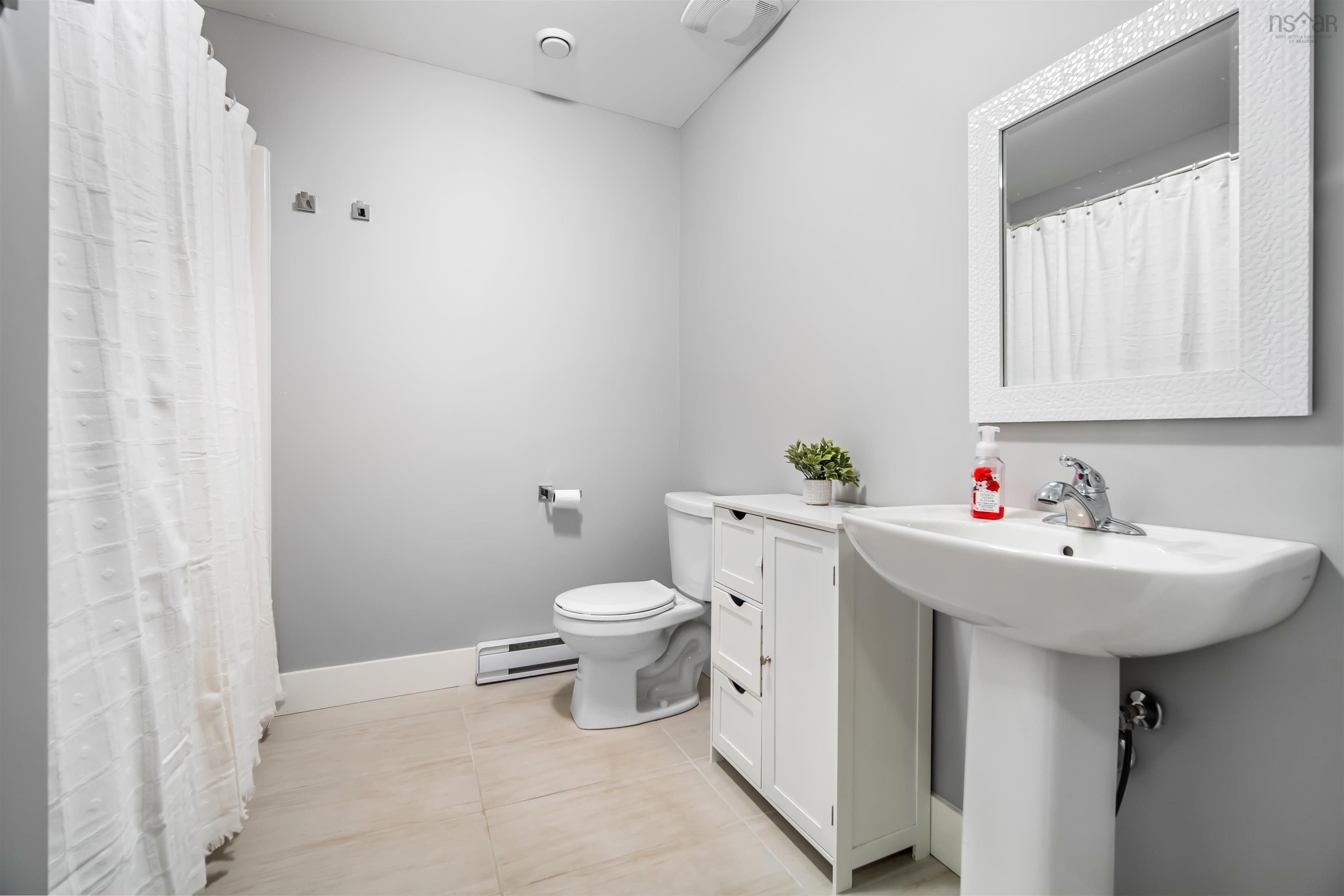 1465 Mccabe Lake Drive, Middle Sackville, NS (MLS 202601544)